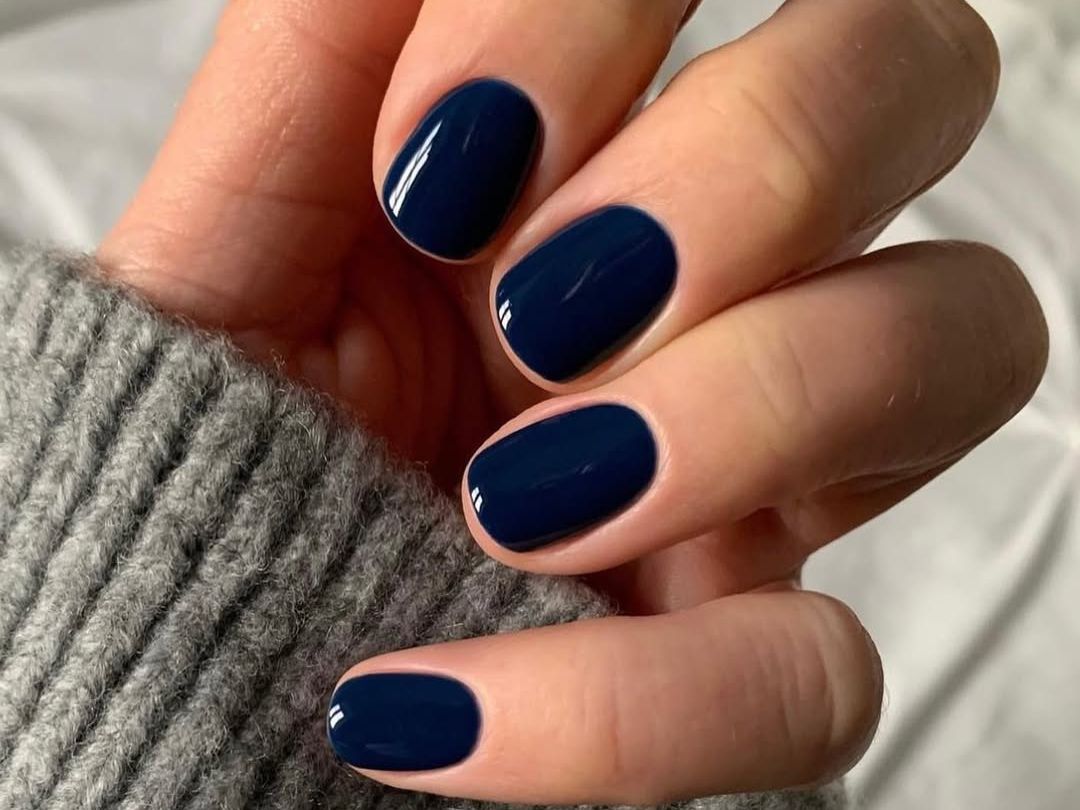 Deep Navy Blue Short Oval Gloss Deep Navy Blue Short Oval Gloss β Everyday Winter Nails