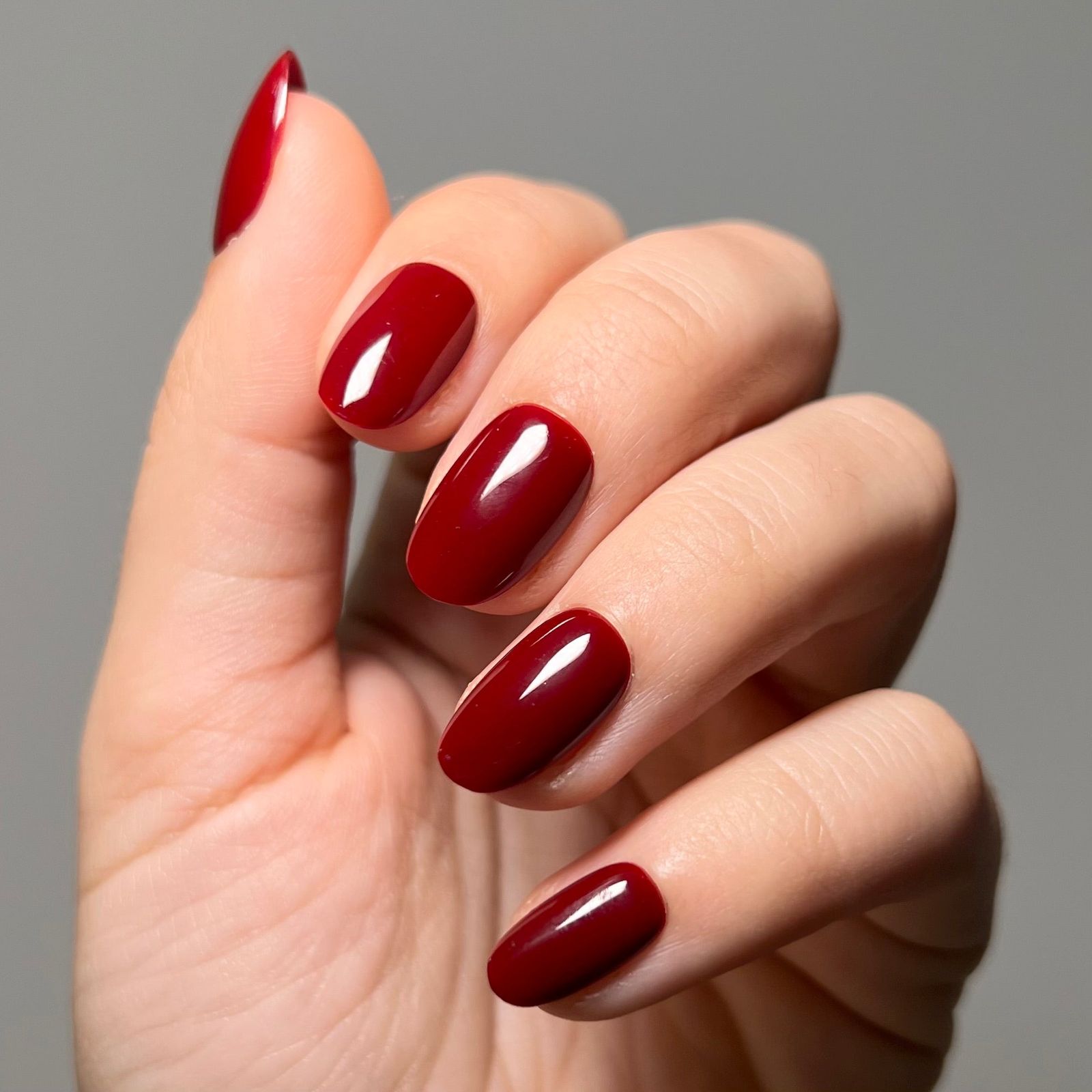 Gold Accent Visual Idea Gold Accent Visual Idea β Burgundy Nails