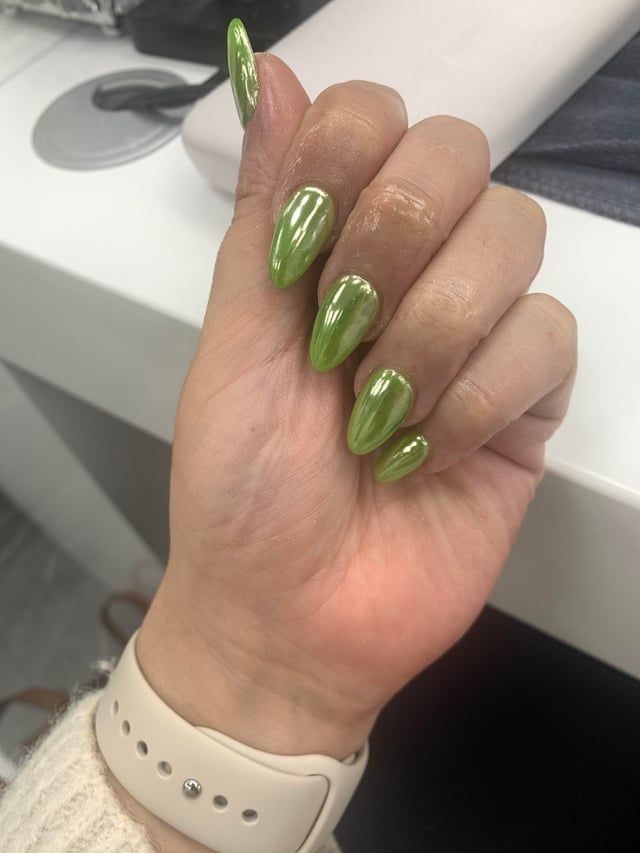 Metallic Green Chrome Almonds Metallic Green Chrome Almonds โ Winter Green Nails