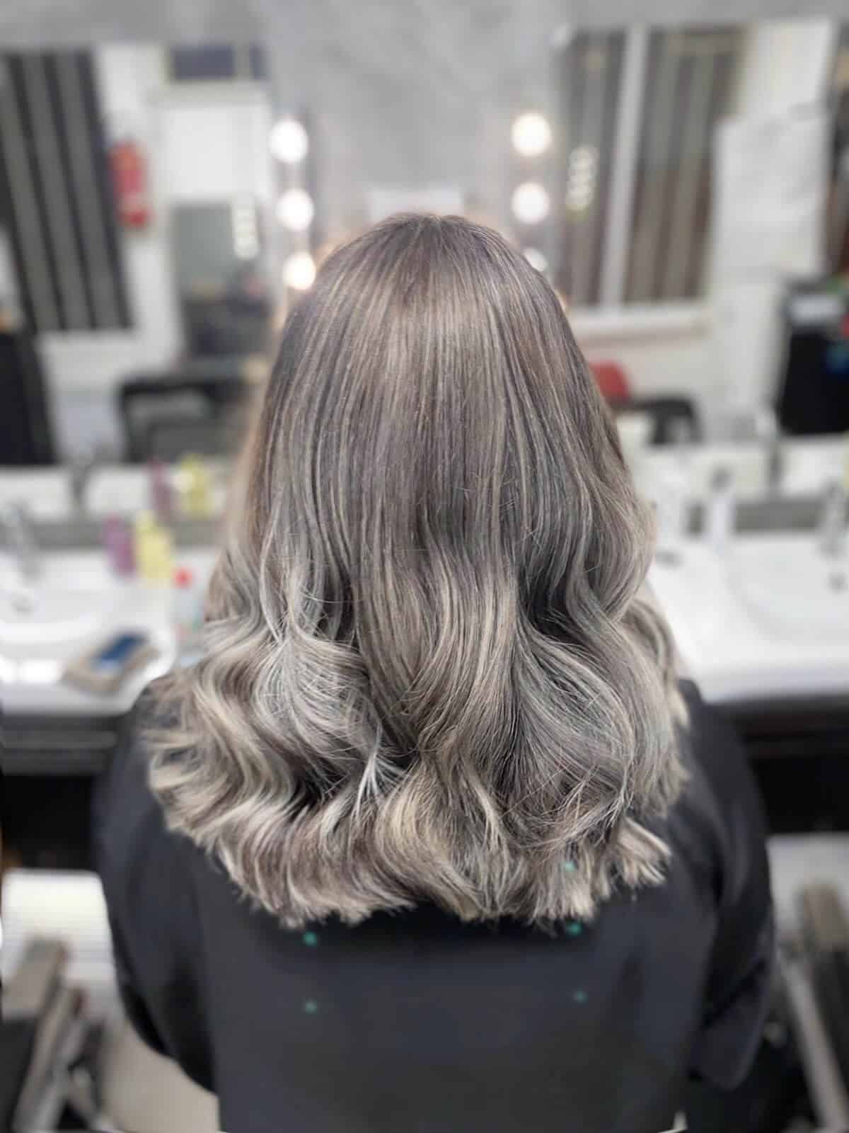 Collarbone Lob With Blended Gray Highlights Collarbone Lob With Blended Gray Highlights β Gray Blending Highlights