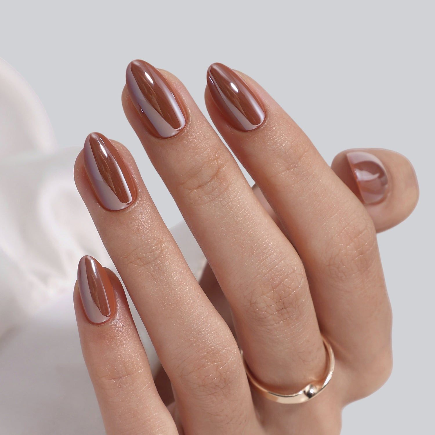 Pearlescent Shimmer Light Brown Almond Nails Pearlescent Shimmer Light Brown Almond Nails β Mocha Nails