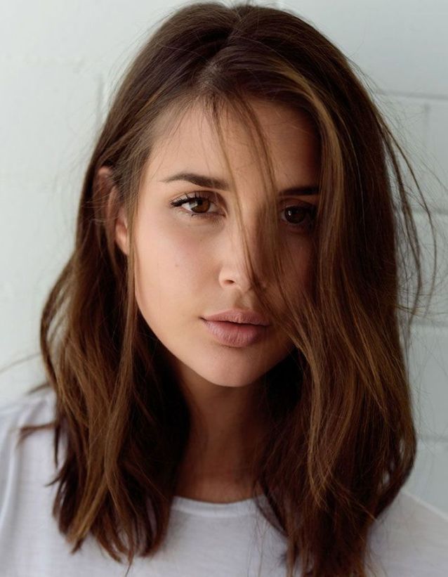 The Air-Dried Medium Brown Lob — Winter Haircuts for Square Faces