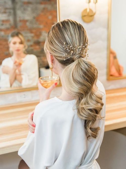 Soft Curls Low Ponytail — Winter Ponytail Hairstyles