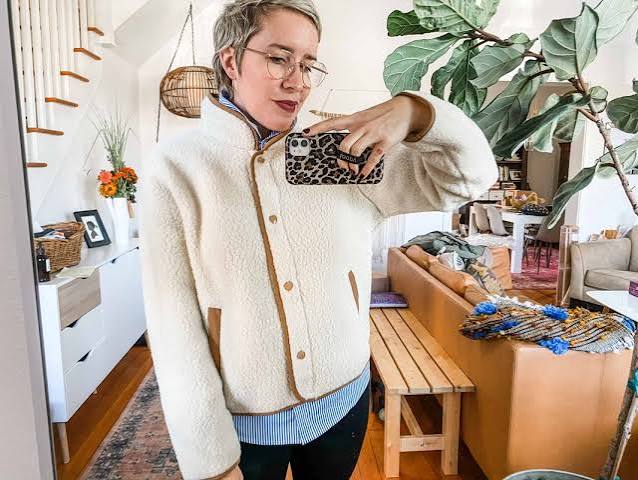 Fleece Jacket Collared Shirt Outfit Idea Fleece Jacket Collared Shirt Outfit Idea โ Fleece Jacket Outfits