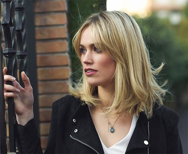 Layered Ash Blonde Lob with Waves — Winter Haircuts for Girls