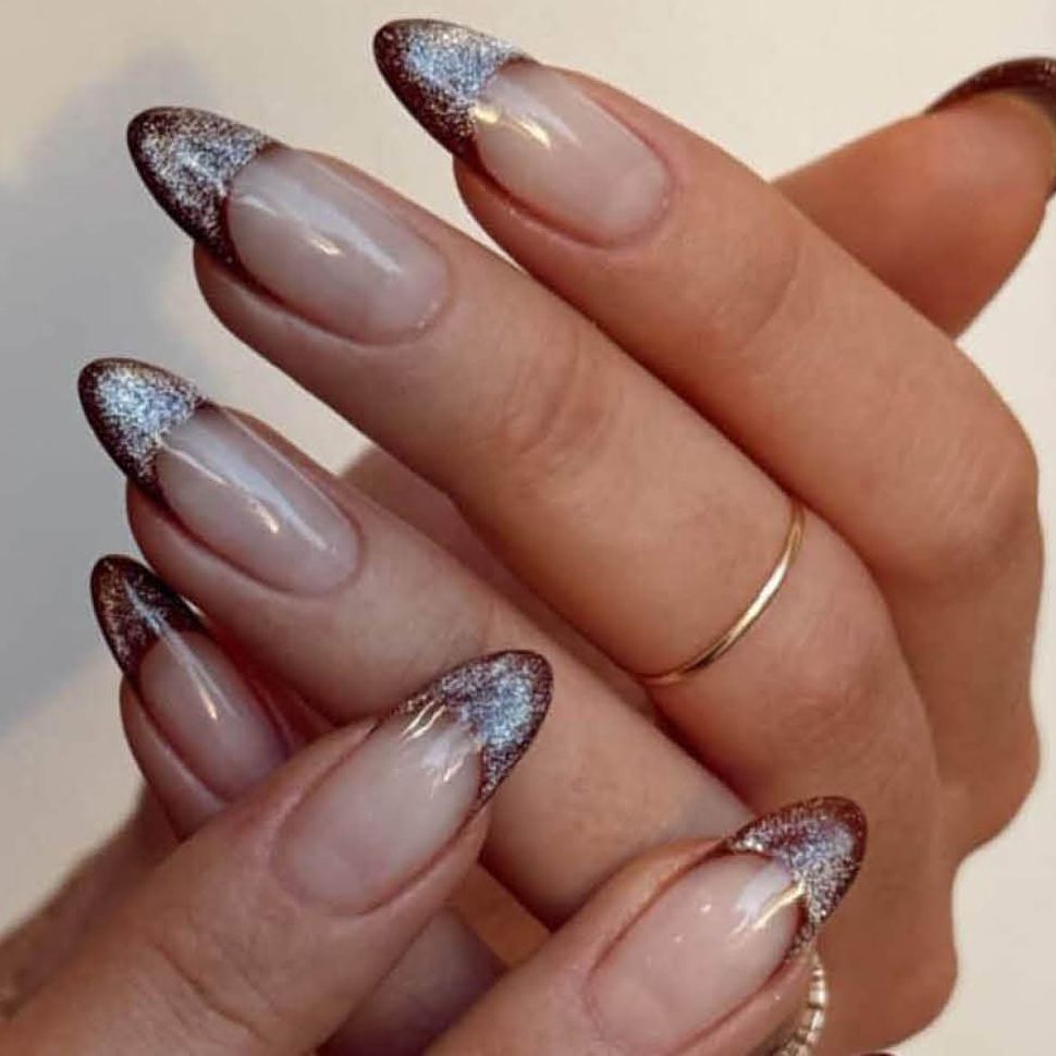 Sparkling Glitter Gradient French Tips Sparkling Glitter Gradient French Tips β Winter Nail Designs