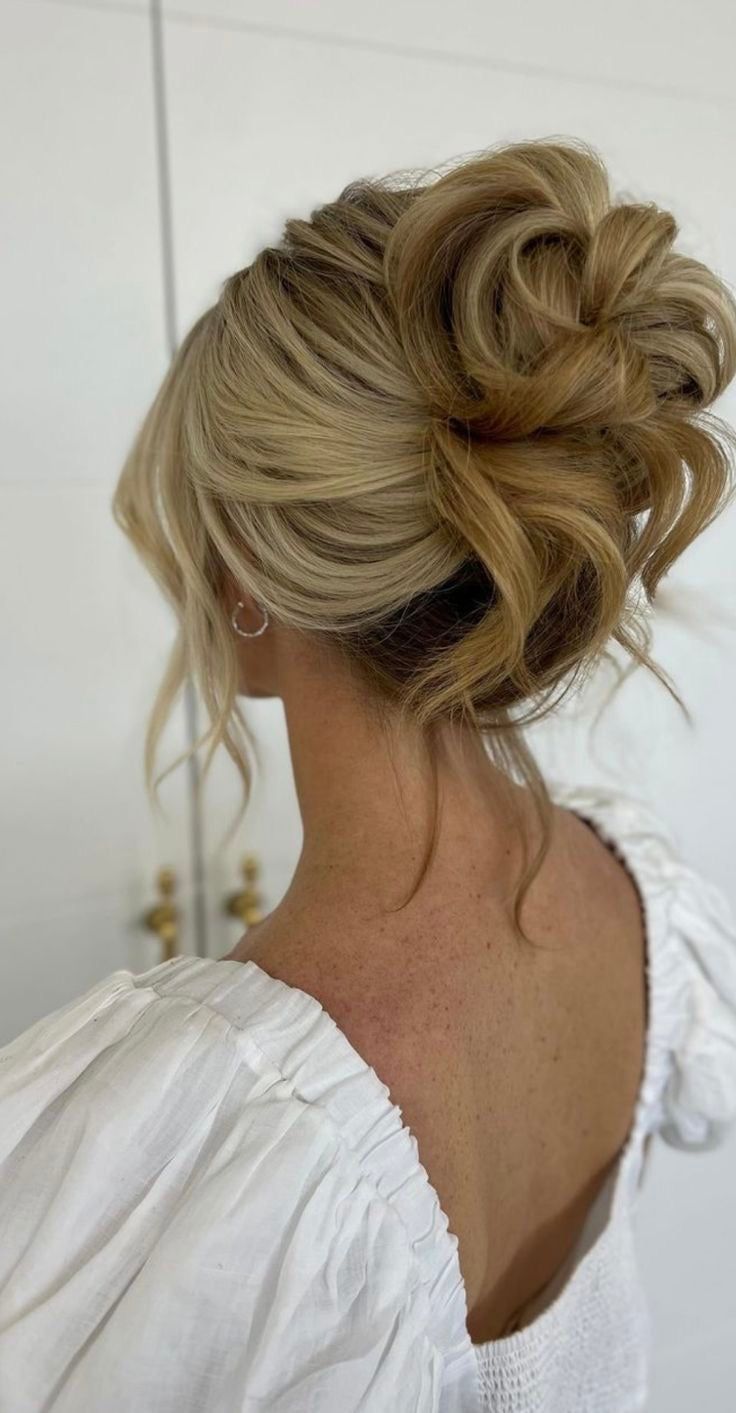 Layers Visual Idea Layers Visual Idea β Winter Wedding Guest Hairstyles