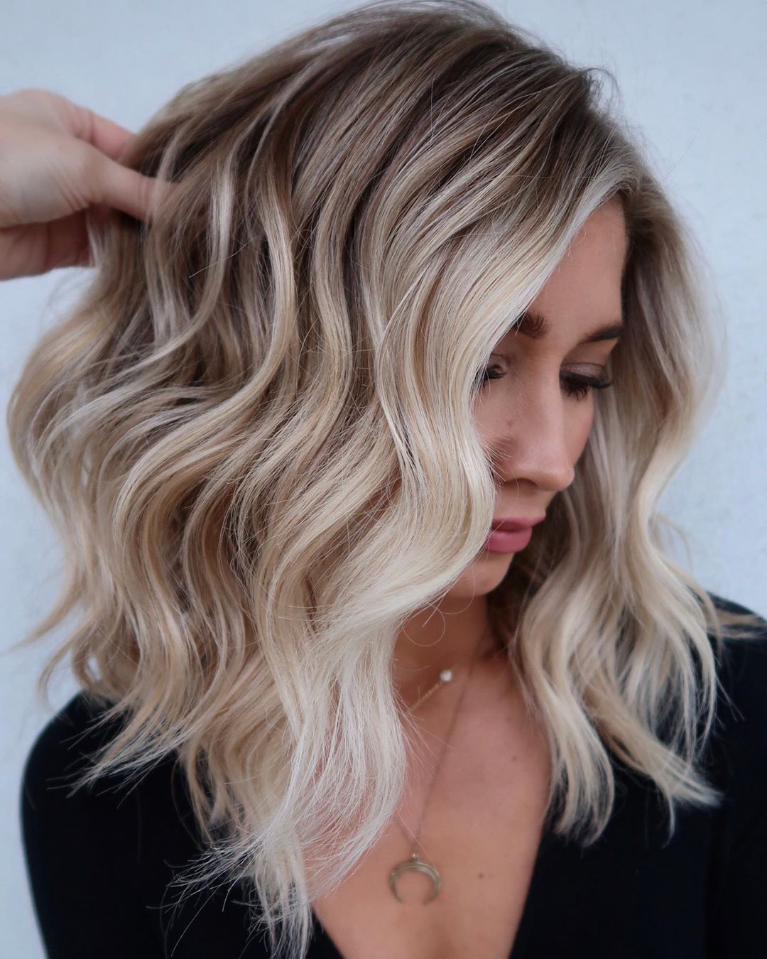 Ash Blonde With Bright Blonde Balayage Visual Idea Ash Blonde With Bright Blonde Balayage Visual Idea β Winter Balayage
