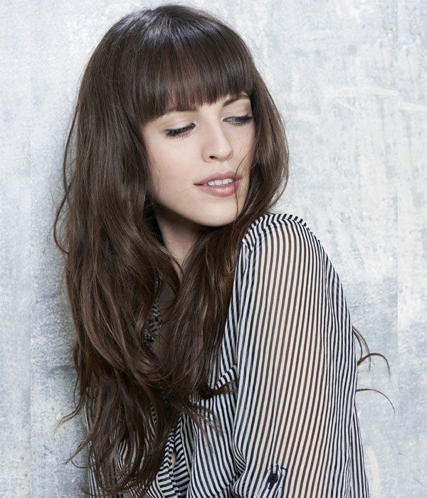 Chest-Length Layers With Full Bangs Chest-Length Layers With Full Bangs β Long Winter Haircuts