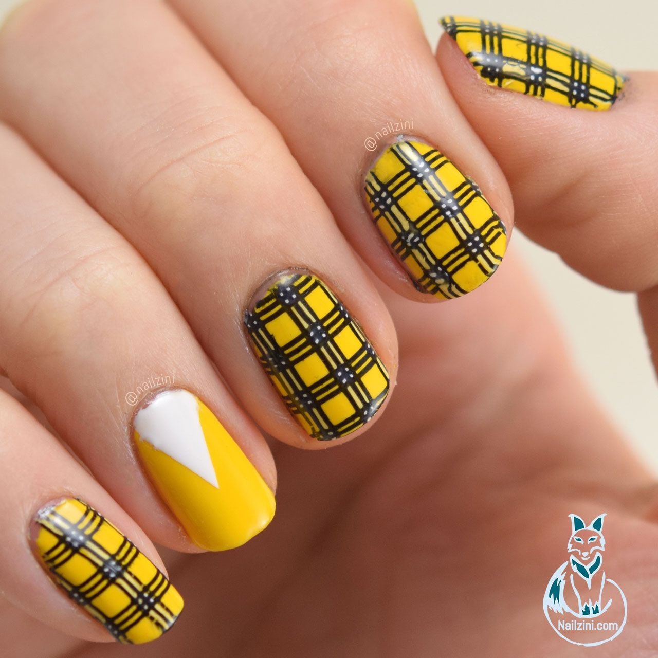 Bright Yellow Black Plaid Bright Yellow Black Plaid β Winter Plaid Nails