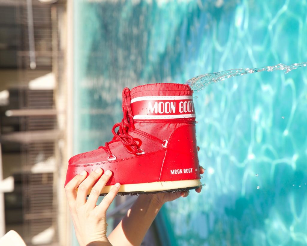 High Impact Red: Nylon Moon Boots with Water Splash — Moon Boots Outfits