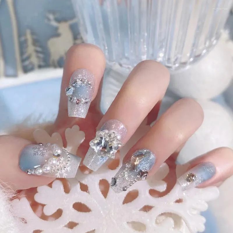 Snowflakes Rhinestones Pearls Glitter Visual Idea Snowflakes Rhinestones Pearls Glitter Visual Idea β Snowflake Nails