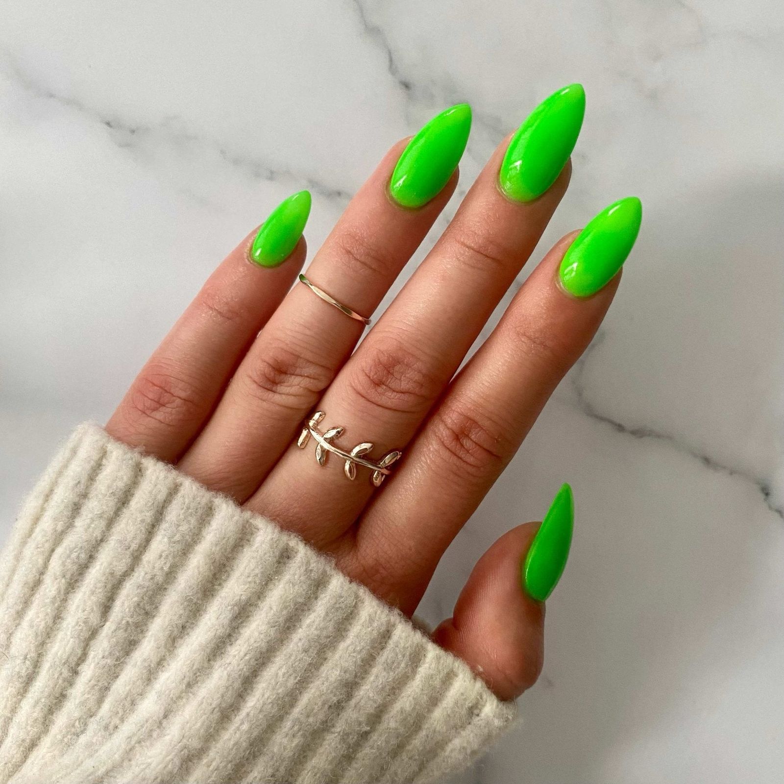 Glossy Visual Idea — Emerald Green Nails