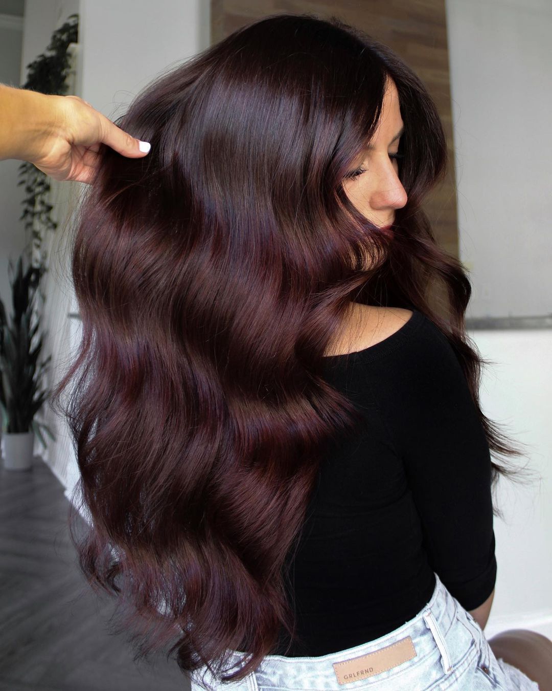 Visual Idea β Thick Burgundy Hair Color