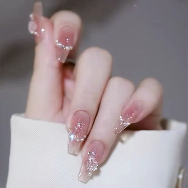 Winter Visual Idea Winter Visual Idea β Winter Nails for School