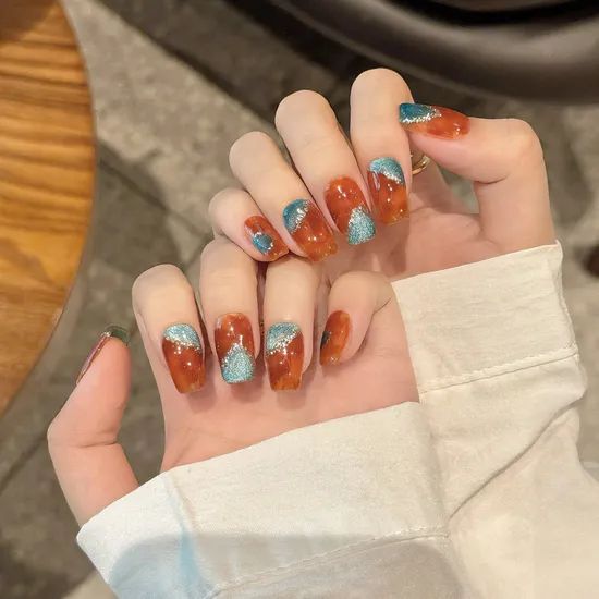 Neutral Visual Idea Neutral Visual Idea β Short Winter Coffin Nails