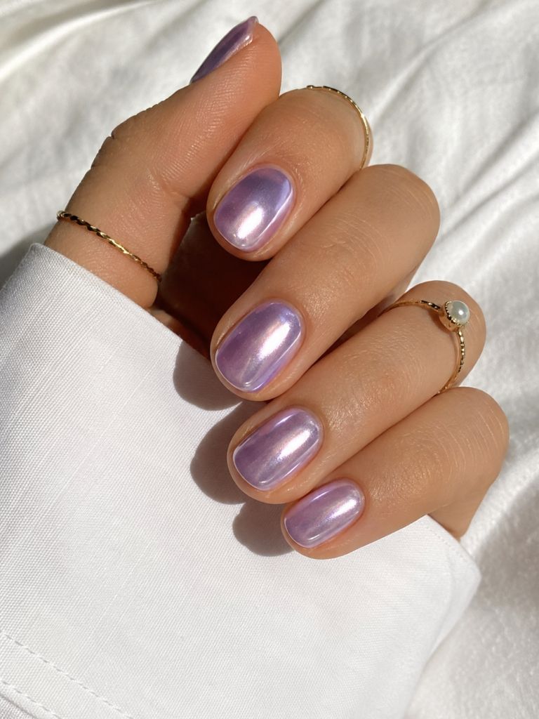 Shimmer Chrome Visual Idea Shimmer Chrome Visual Idea β Winter Nail Colors for Short Nails