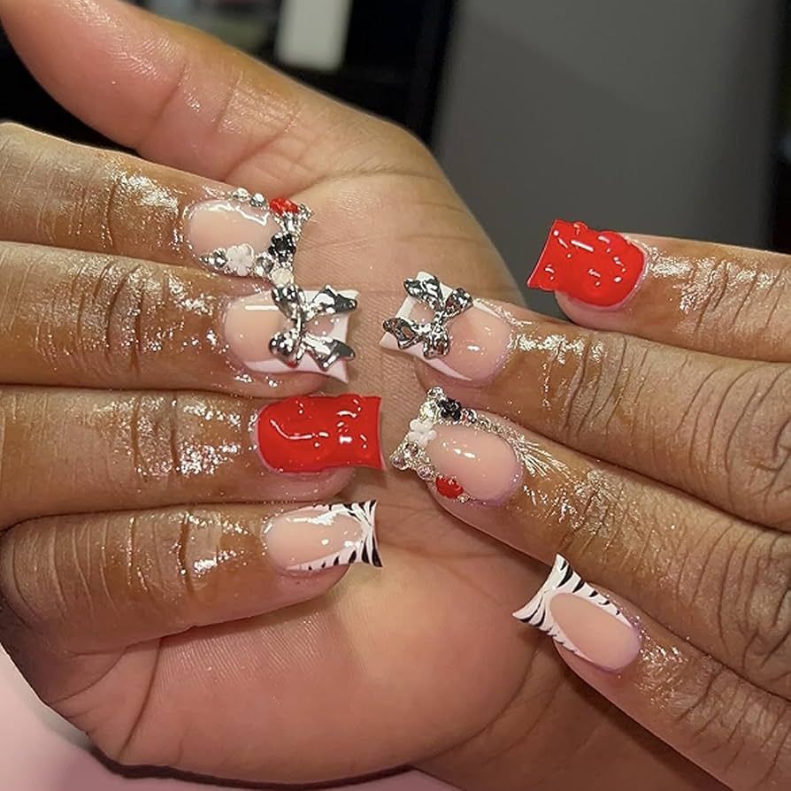 Festive Bold Visual Idea Festive Bold Visual Idea β Baddie Winter Nails