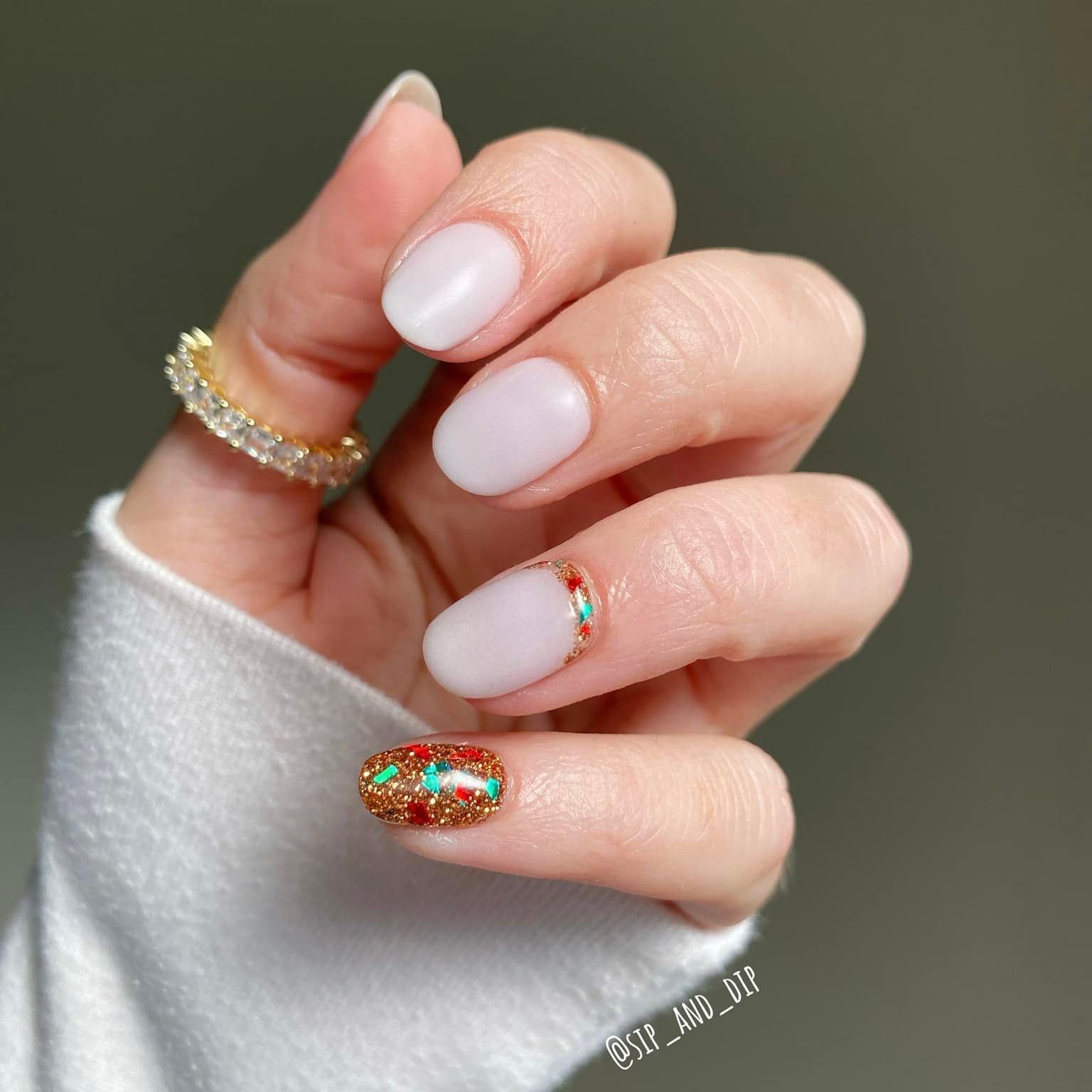 Winter Visual Idea Winter Visual Idea β Winter White Nails