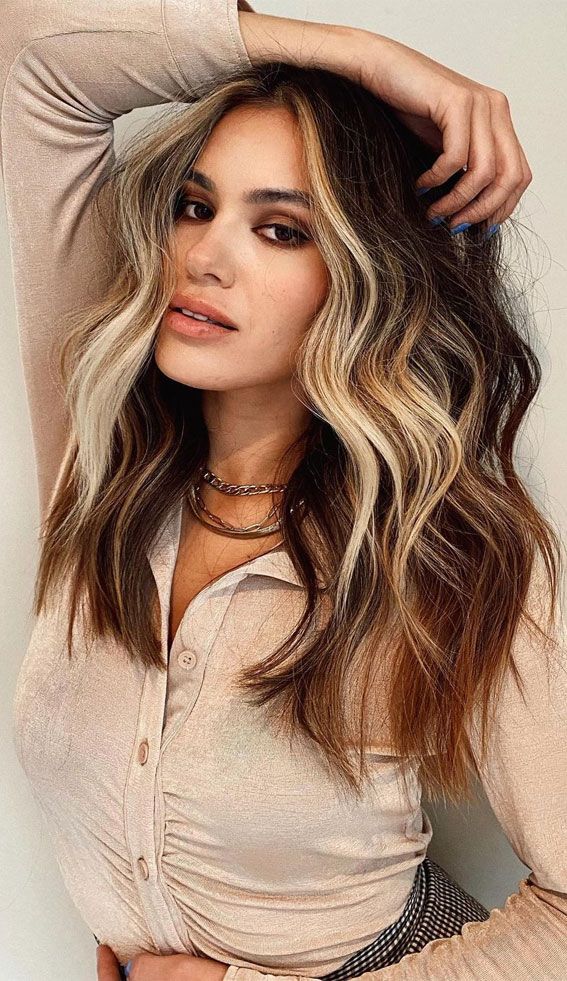 Dark Brown With Blonde Highlights And Side Bangs — Winter Haircuts for Long Faces