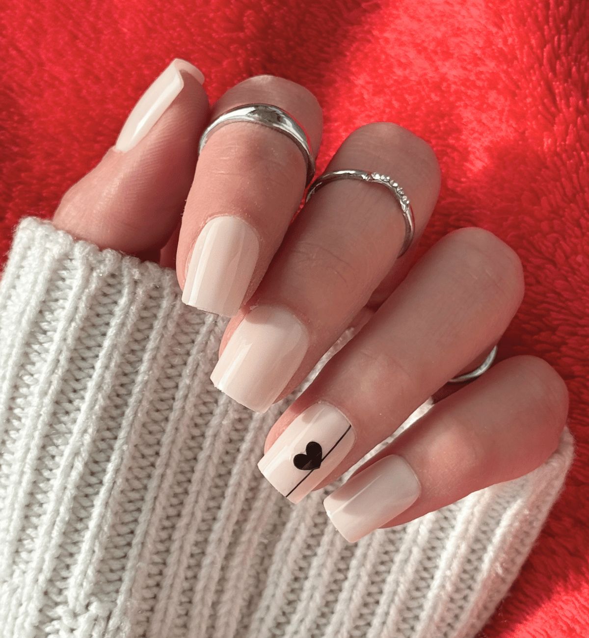 Glossy Visual Idea — Short Winter Square Nails