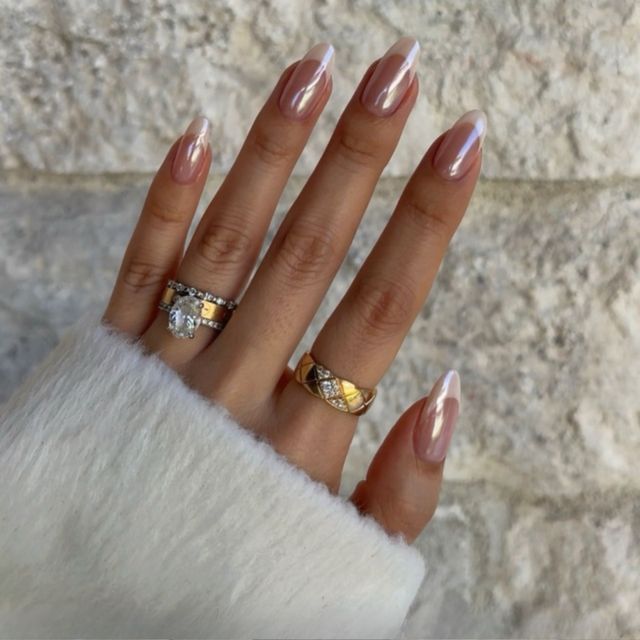 Glossy Pearlescent Visual Idea — Winter Nude Nails