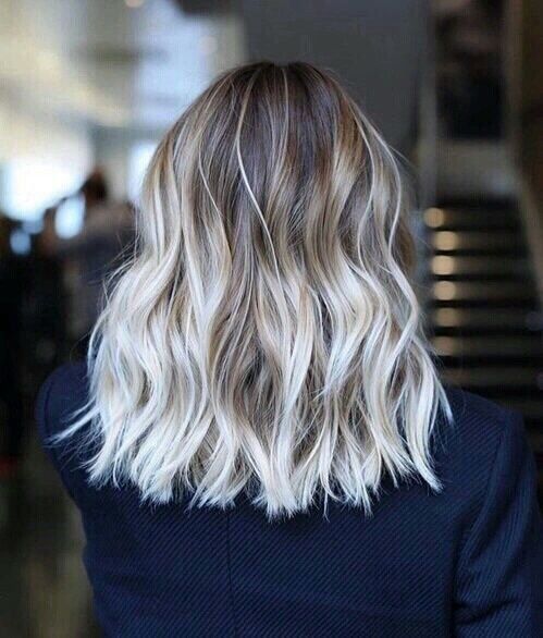Sleek Natural Gray Bob — Winter Hair Colors for Gray Hair