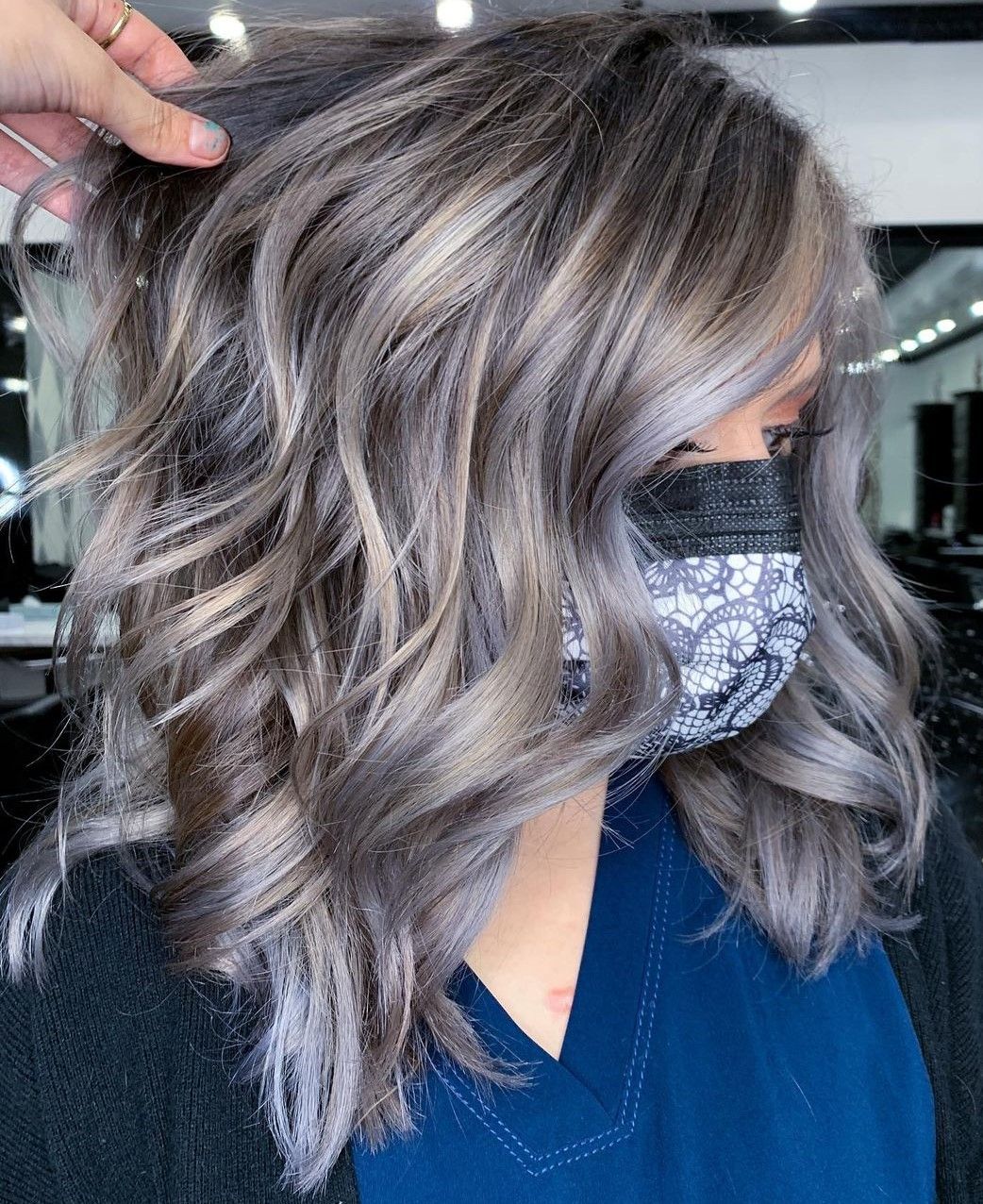 Shoulder-Length Waves With Ashy Gray Blend Shoulder-Length Waves With Ashy Gray Blend β Gray Blending Highlights