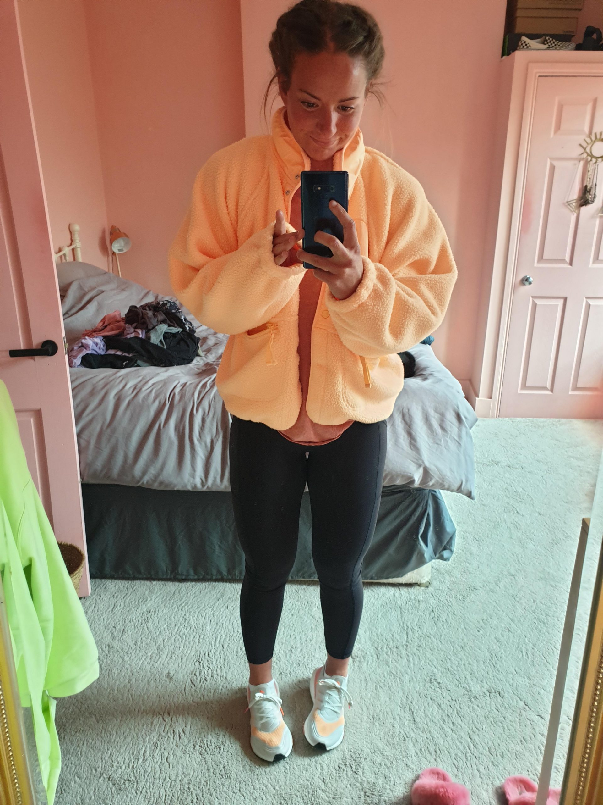 Casual Athletic Outfit Idea Casual Athletic Outfit Idea โ Fleece Jacket Outfits