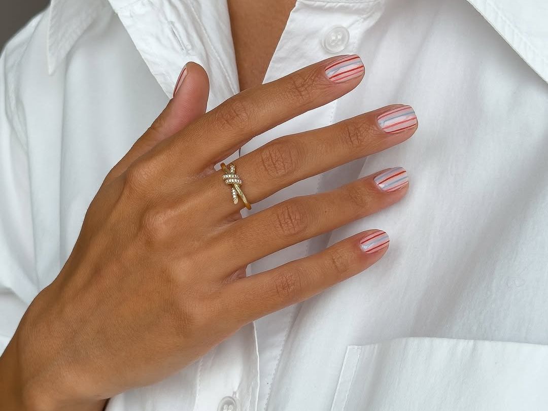 Striped Design Visual Idea Striped Design Visual Idea β Winter Nail Trends