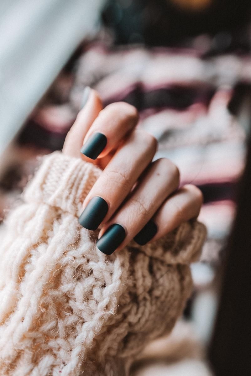 Matte Visual Idea Matte Visual Idea โ Fall to Winter Nails