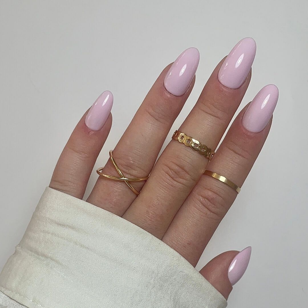 Minimalist Gold Rings Visual Idea Minimalist Gold Rings Visual Idea β Winter Lavender Nails