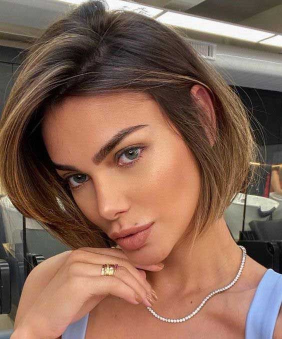 до подбородка Visual Idea — Winter Haircuts for Thin Hair