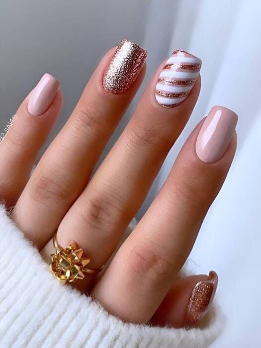 Pale Pink Rose Gold Stripe Nails Pale Pink Rose Gold Stripe Nails β New Years Nail Designs 2027
