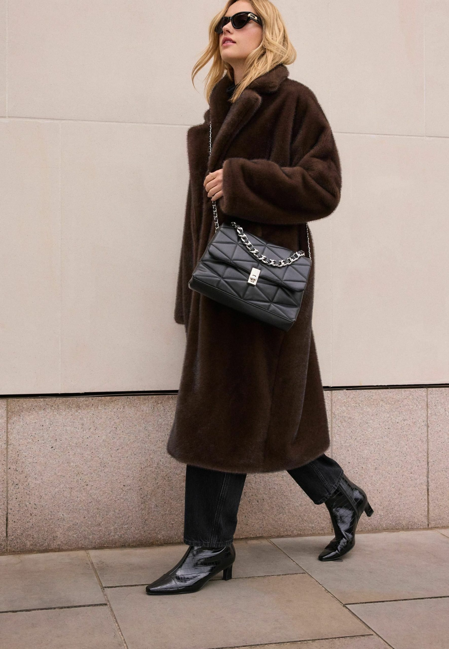 Evening Glamour: Patent Ankle Boots with Faux Fur Coat Black Boots Outfits
