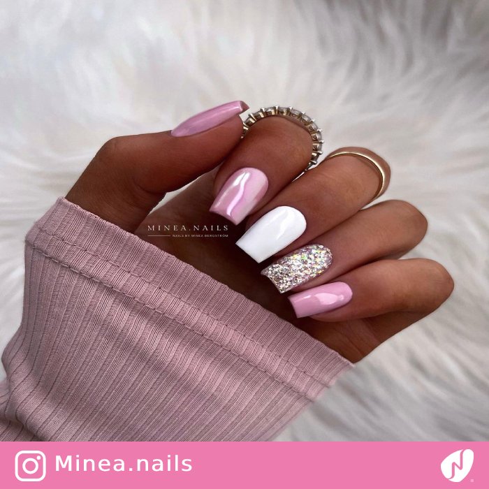 Light Pink with Iridescent Glitter Light Pink with Iridescent Glitter β Winter Square Nails