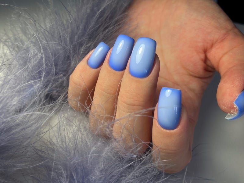 Vibrant Blue to White Aura Vibrant Blue to White Aura β Winter Aura Nails