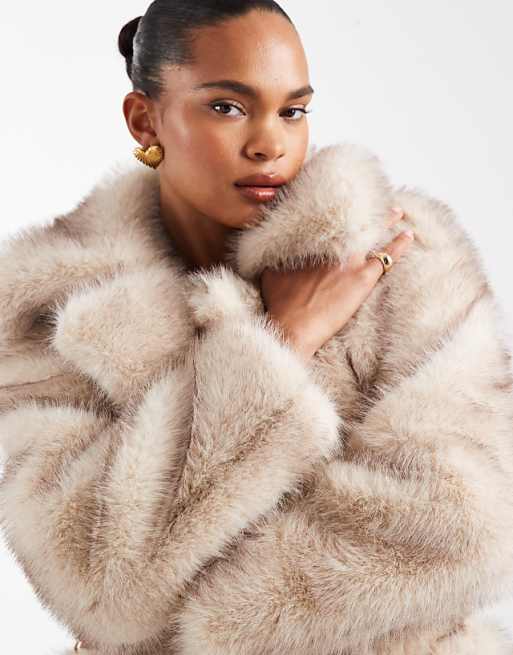 Textured Cream and Beige Oversized Faux Fur Coat Textured Cream and Beige Oversized Faux Fur Coat โ Faux Fur Coat Outfits