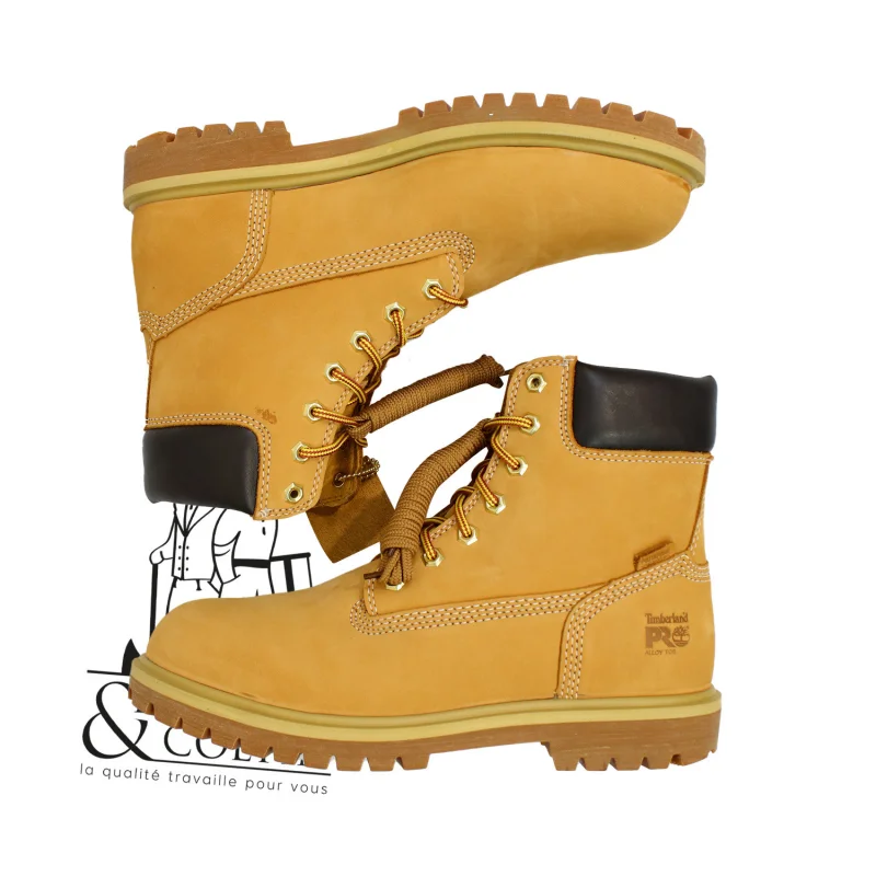 Classic Tan Nubuck Timberlands with Black Collar Classic Tan Nubuck Timberlands with Black Collar β Timberland Boots Outfits