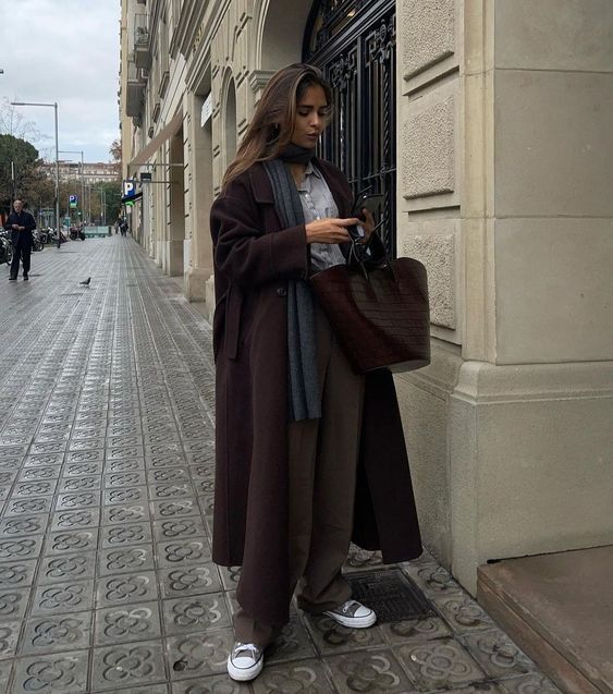 Chic Brown Coat with Grey Trousers and Tote — Brown Coat Outfits