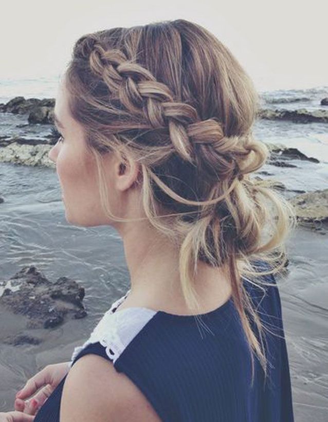 Blonde Low Bun With Braid and Face-Framing Pieces Blonde Low Bun With Braid and Face-Framing Pieces β Winter Formal Hairstyles