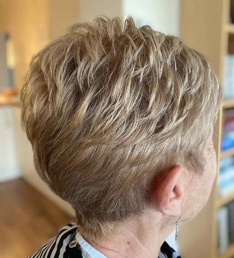 Chin Visual Idea Chin Visual Idea β Winter Hair Colors for Women Over 40