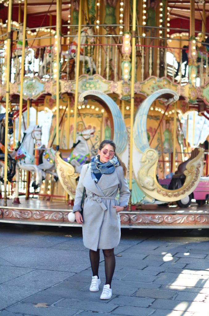 Cozy Grey Coat and White Sneakers for Winter Cozy Grey Coat and White Sneakers for Winter β Winter Outfits with Sneakers
