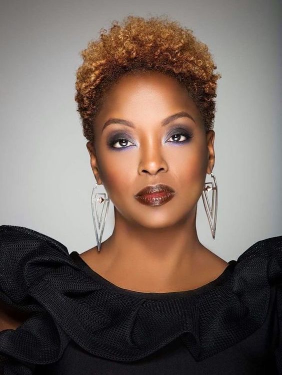Curly Hair With Side Layers — Winter Haircuts for Black Women
