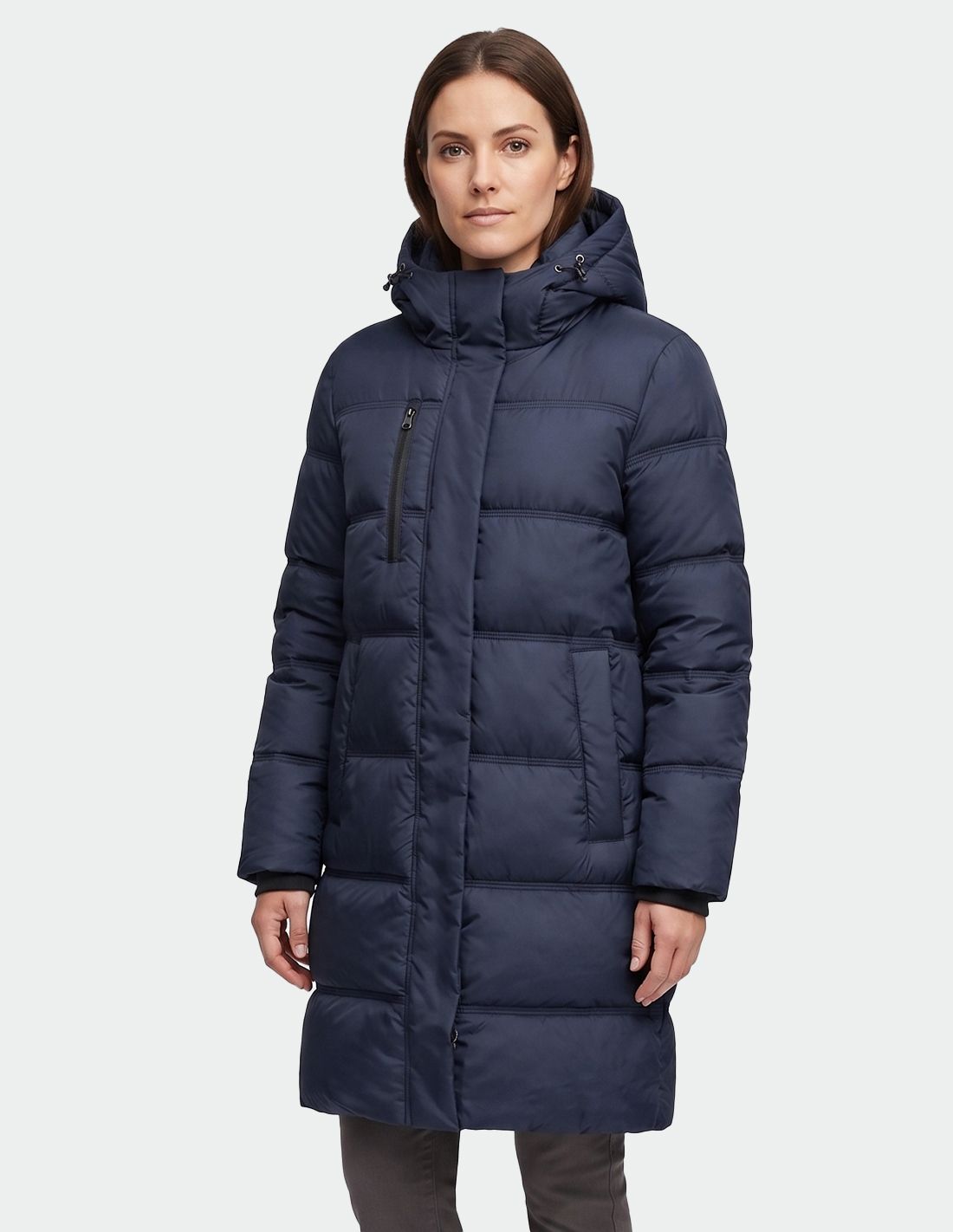 Navy Longline Puffer Coat for Cold Weather — Europe Winter Outfits