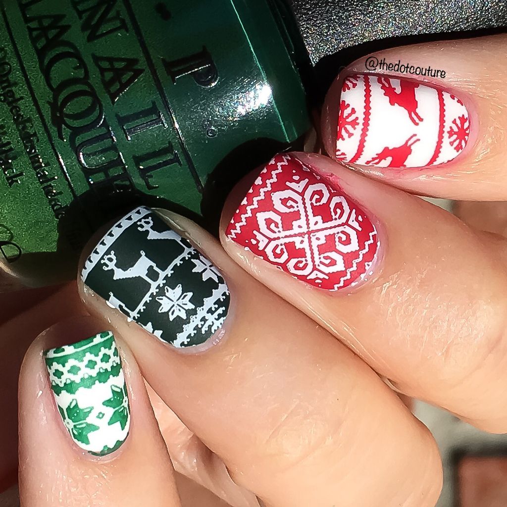 Red And White Green And White Visual Idea Red And White Green And White Visual Idea β Sweater Nails