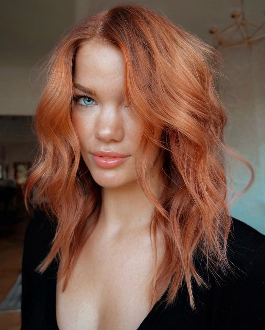 Shoulder-Length Vibrant Coral Red Loose Waves Shoulder-Length Vibrant Coral Red Loose Waves β Winter Red Hair Colors