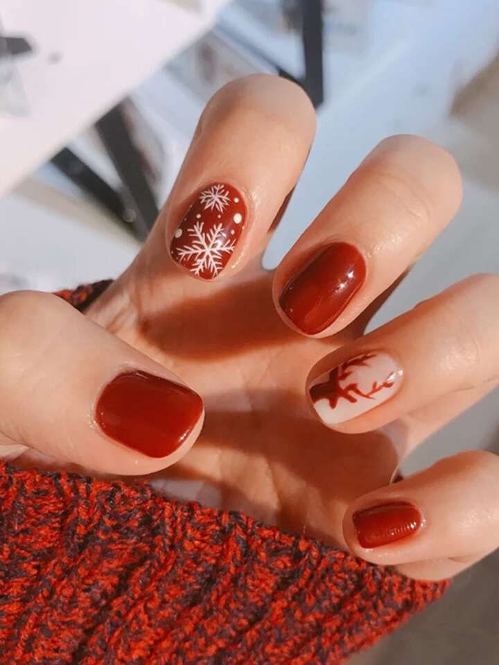 Red Beige Snowflake Reindeer Nails Red Beige Snowflake Reindeer Nails β Short Christmas Square Nails 2026
