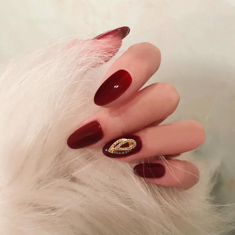 Long Stiletto Gold Accent Nail Long Stiletto Gold Accent Nail β Burgundy Nails