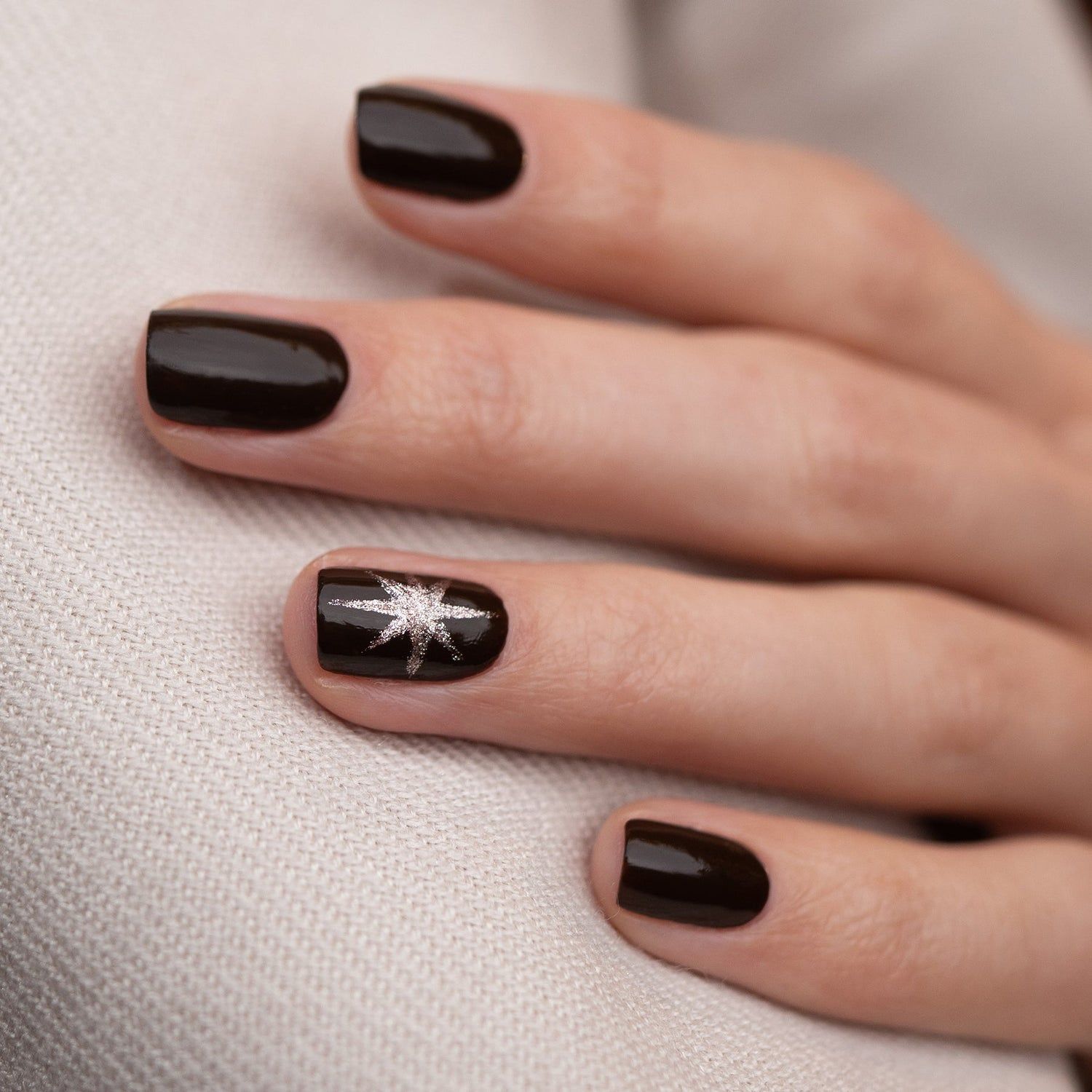 Dark Chocolate Glossy with Silver Star Dark Chocolate Glossy with Silver Star β Chocolate Brown Nails